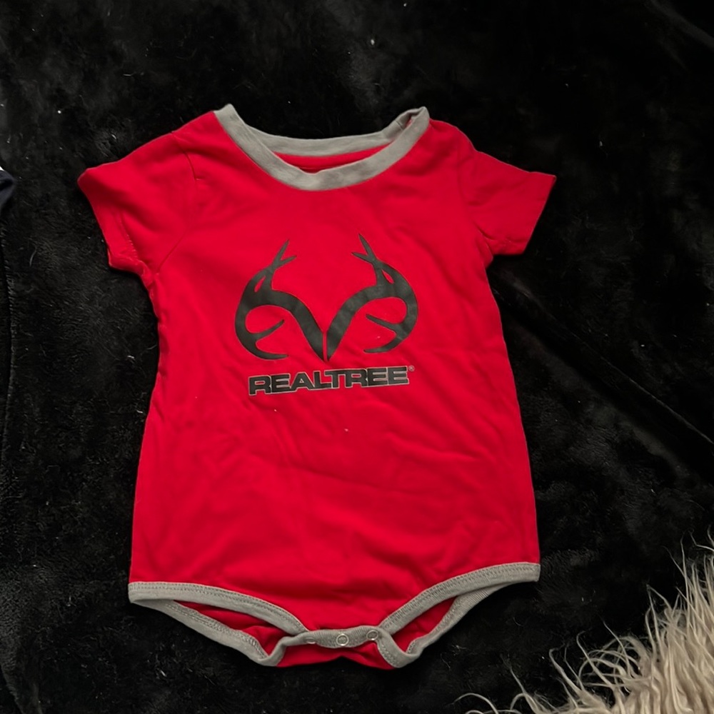 RealTree Infant Onesie 6-12mo.